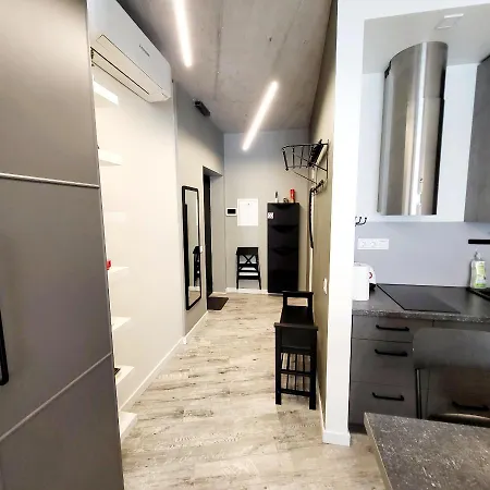 Happy Laime Studio, Self Check-in-24-7, A-c, Parking-in-the-underground-garage Apartman