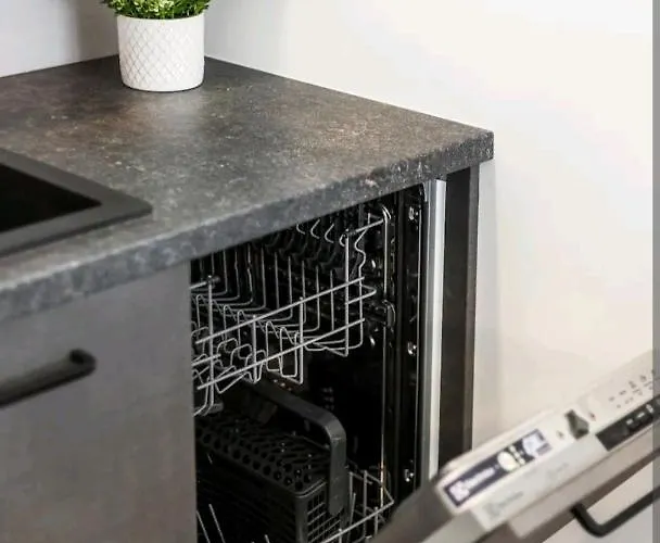 Happy Laime Studio, Self Check-in-24-7, A-c, Parking-in-the-underground-garage